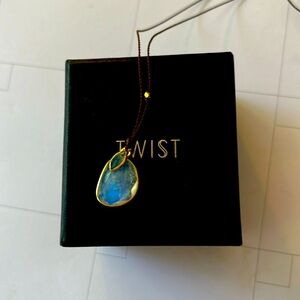 Margaret Solow moonstone and Blue Topaz 18k yellow gold necklace 18”